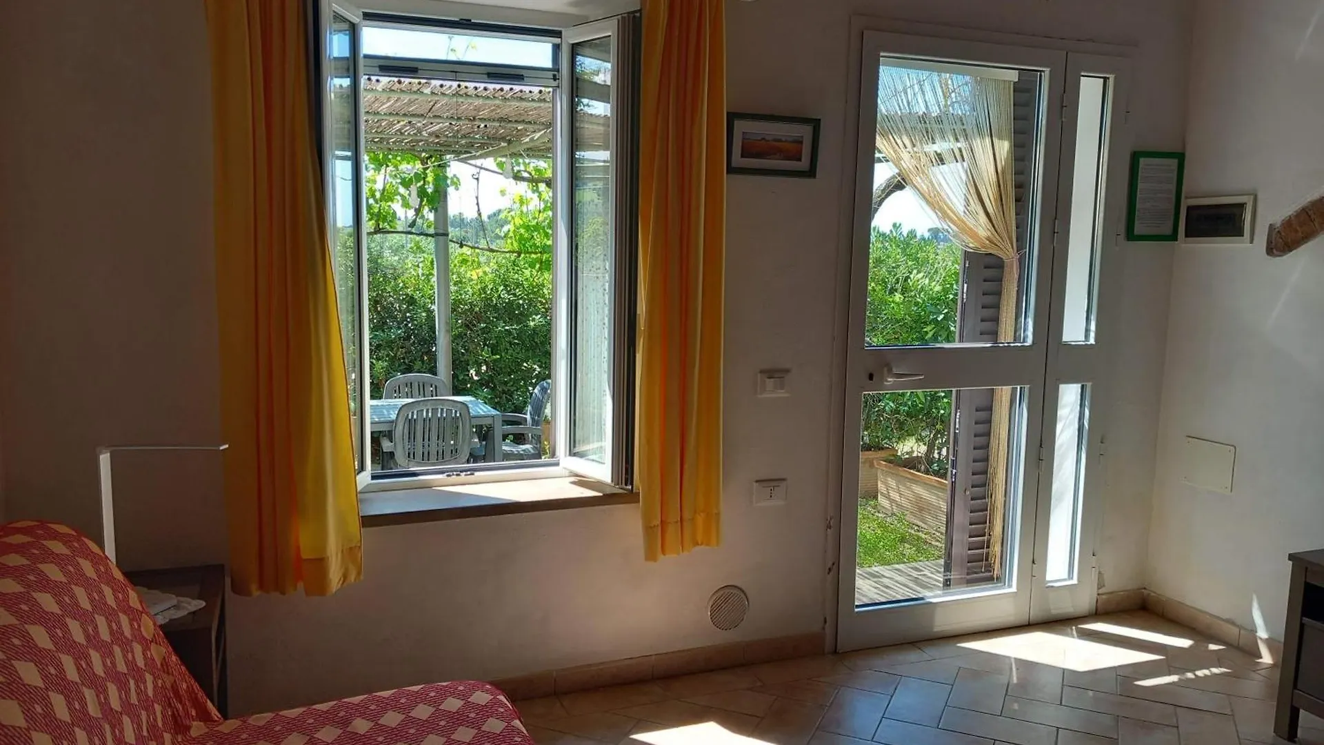 شقة Bilocale Agriturismo Le Pinete A ريوتورتو